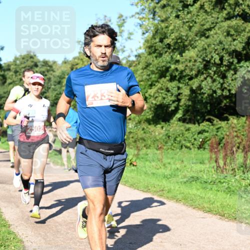 27.09.2026 - 35. Volkslauf durch das schöne Alstertal Dr. Thomas Lammeyer http://msf.ph/oto/10562610 27.09.2026 10:24:16 Laufen 2335, 2502 meine-sportfotos.de