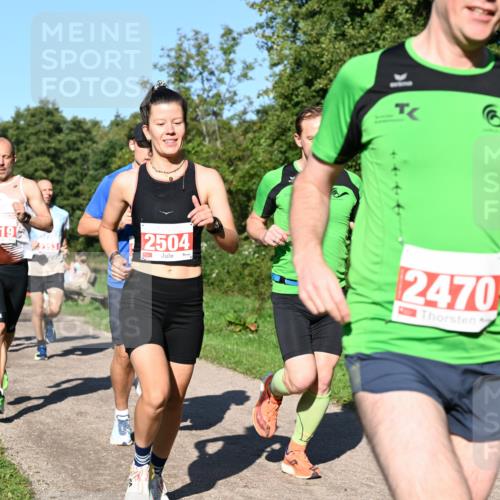 27.09.2026 - 35. Volkslauf durch das schöne Alstertal Dr. Thomas Lammeyer http://msf.ph/oto/10562649 27.09.2026 10:24:22 Laufen 2235, 2119, 2353, 2504, 2470 meine-sportfotos.de