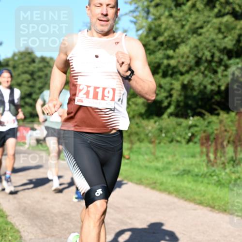 27.09.2026 - 35. Volkslauf durch das schöne Alstertal Dr. Thomas Lammeyer http://msf.ph/oto/10562657 27.09.2026 10:24:23 Laufen 2119 meine-sportfotos.de