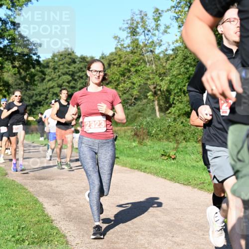 27.09.2026 - 35. Volkslauf durch das schöne Alstertal Dr. Thomas Lammeyer http://msf.ph/oto/10562782 27.09.2026 10:24:48 Laufen 2323, 2495 meine-sportfotos.de