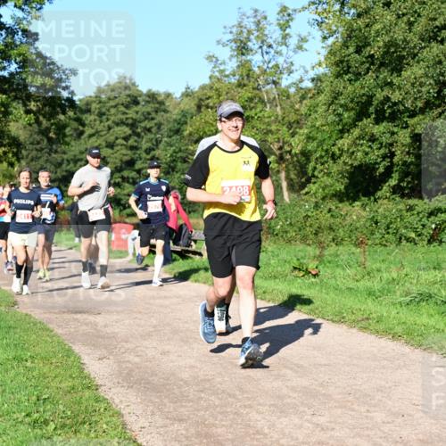 27.09.2026 - 35. Volkslauf durch das schöne Alstertal Dr. Thomas Lammeyer http://msf.ph/oto/10562832 27.09.2026 10:24:59 Laufen 2411, 2498 meine-sportfotos.de