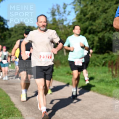 27.09.2026 - 35. Volkslauf durch das schöne Alstertal Dr. Thomas Lammeyer http://msf.ph/oto/10563059 27.09.2026 10:25:46 Laufen 2327, 2 meine-sportfotos.de