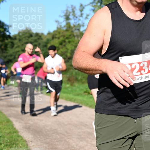 27.09.2026 - 35. Volkslauf durch das schöne Alstertal Dr. Thomas Lammeyer http://msf.ph/oto/10563159 27.09.2026 10:26:04 Laufen  meine-sportfotos.de