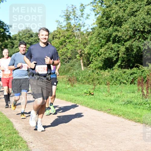 27.09.2026 - 35. Volkslauf durch das schöne Alstertal Dr. Thomas Lammeyer http://msf.ph/oto/10563176 27.09.2026 10:26:07 Laufen 2240, 2962 meine-sportfotos.de