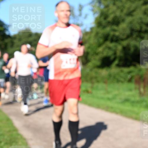 27.09.2026 - 35. Volkslauf durch das schöne Alstertal Dr. Thomas Lammeyer http://msf.ph/oto/10563196 27.09.2026 10:26:11 Laufen  meine-sportfotos.de