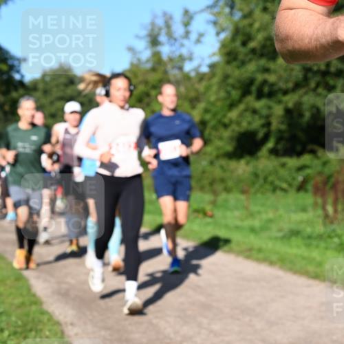 27.09.2026 - 35. Volkslauf durch das schöne Alstertal Dr. Thomas Lammeyer http://msf.ph/oto/10563203 27.09.2026 10:26:12 Laufen  meine-sportfotos.de