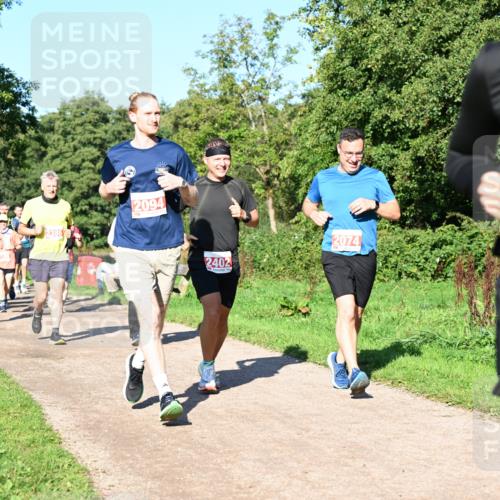 27.09.2026 - 35. Volkslauf durch das schöne Alstertal Dr. Thomas Lammeyer http://msf.ph/oto/10563319 27.09.2026 10:26:32 Laufen 210, 2386, 2094, 2402, 2074, 34 meine-sportfotos.de