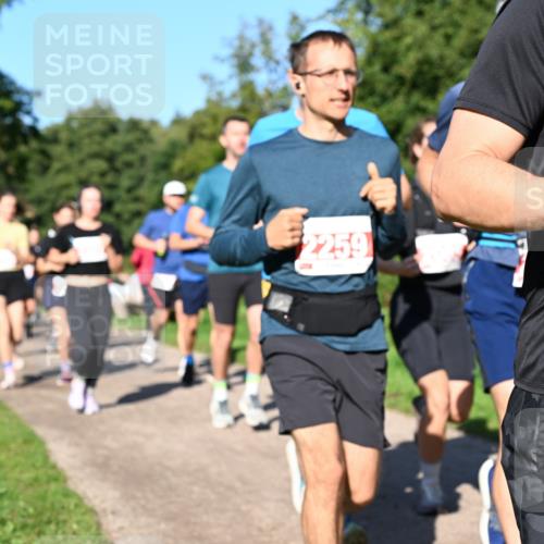 27.09.2026 - 35. Volkslauf durch das schöne Alstertal Dr. Thomas Lammeyer http://msf.ph/oto/10563364 27.09.2026 10:26:40 Laufen 2259, 21 meine-sportfotos.de