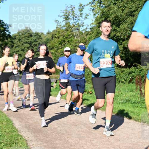 27.09.2026 - 35. Volkslauf durch das schöne Alstertal Dr. Thomas Lammeyer http://msf.ph/oto/10563369 27.09.2026 10:26:40 Laufen 2155, 2158, 2307, 2197, 2025, 2392, 202 meine-sportfotos.de