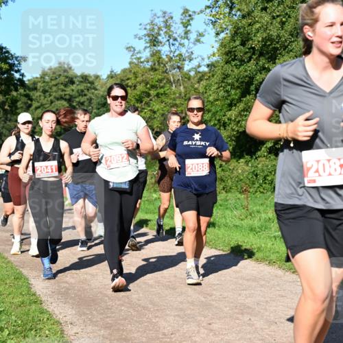 27.09.2026 - 35. Volkslauf durch das schöne Alstertal Dr. Thomas Lammeyer http://msf.ph/oto/10563395 27.09.2026 10:26:45 Laufen 2041, 2092, 2088, 2082 meine-sportfotos.de