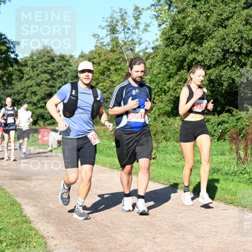 27.09.2026 - 35. Volkslauf durch das schöne Alstertal Dr. Thomas Lammeyer http://msf.ph/oto/10563428 27.09.2026 10:26:50 Laufen 2087, 2378 meine-sportfotos.de