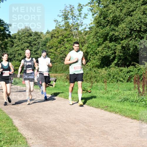 27.09.2026 - 35. Volkslauf durch das schöne Alstertal Dr. Thomas Lammeyer http://msf.ph/oto/10563442 27.09.2026 10:26:53 Laufen 2199, 2000 meine-sportfotos.de