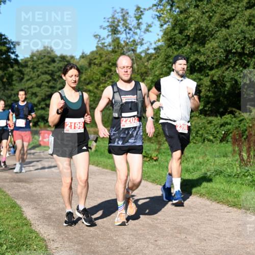 27.09.2026 - 35. Volkslauf durch das schöne Alstertal Dr. Thomas Lammeyer http://msf.ph/oto/10563457 27.09.2026 10:26:55 Laufen 2199, 2202, 200 meine-sportfotos.de