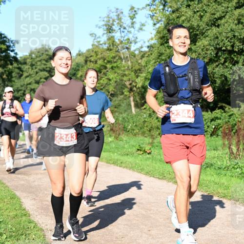 27.09.2026 - 35. Volkslauf durch das schöne Alstertal Dr. Thomas Lammeyer http://msf.ph/oto/10563482 27.09.2026 10:26:59 Laufen 2343, 008, 2344 meine-sportfotos.de