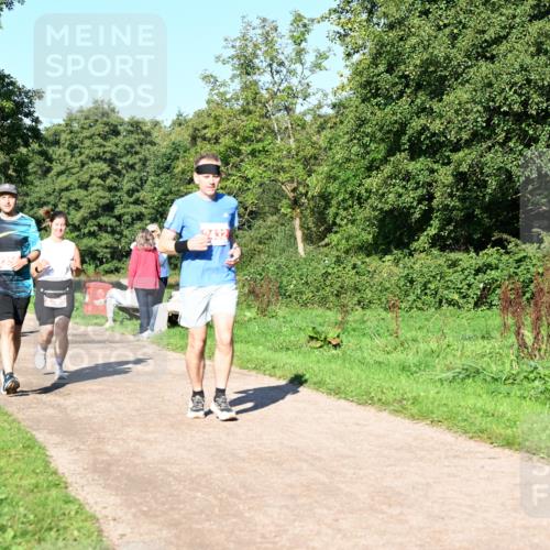 27.09.2026 - 35. Volkslauf durch das schöne Alstertal Dr. Thomas Lammeyer http://msf.ph/oto/10563732 27.09.2026 10:27:41 Laufen 432 meine-sportfotos.de