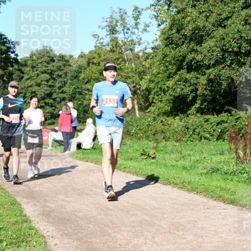 27.09.2026 - 35. Volkslauf durch das schöne Alstertal Dr. Thomas Lammeyer http://msf.ph/oto/10563735 27.09.2026 10:27:41 Laufen 2356, 2432 meine-sportfotos.de