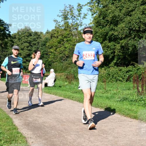 27.09.2026 - 35. Volkslauf durch das schöne Alstertal Dr. Thomas Lammeyer http://msf.ph/oto/10563739 27.09.2026 10:27:42 Laufen 2356, 2432 meine-sportfotos.de