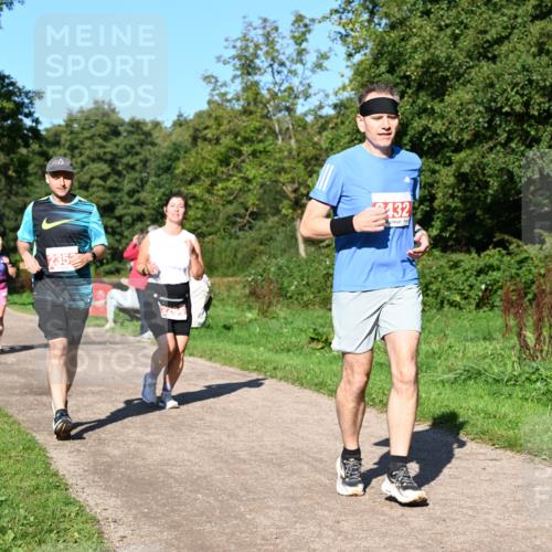 27.09.2026 - 35. Volkslauf durch das schöne Alstertal Dr. Thomas Lammeyer http://msf.ph/oto/10563741 27.09.2026 10:27:42 Laufen 2359, 432 meine-sportfotos.de