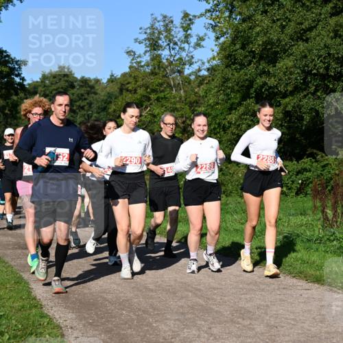 27.09.2026 - 35. Volkslauf durch das schöne Alstertal Dr. Thomas Lammeyer http://msf.ph/oto/10563805 27.09.2026 10:27:59 Laufen 1653, 17, 21, 52, 2290, 2288, 148, 2289 meine-sportfotos.de