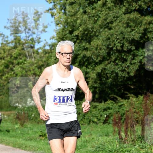 27.09.2026 - 35. Volkslauf durch das schöne Alstertal Dr. Thomas Lammeyer http://msf.ph/oto/10563902 27.09.2026 10:33:33 Laufen 3112 meine-sportfotos.de
