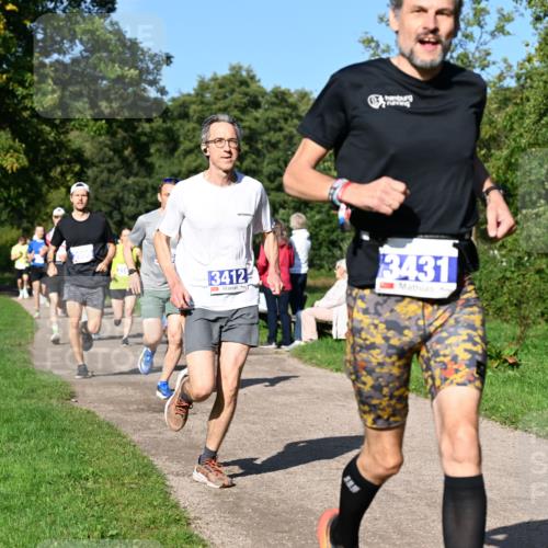 27.09.2026 - 35. Volkslauf durch das schöne Alstertal Dr. Thomas Lammeyer http://msf.ph/oto/10564047 27.09.2026 10:34:08 Laufen 3412, 3431 meine-sportfotos.de