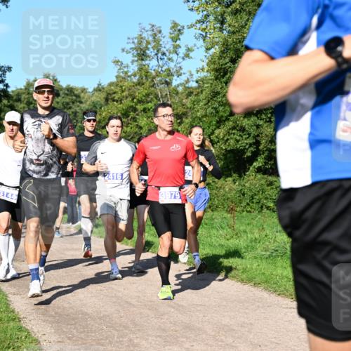 27.09.2026 - 35. Volkslauf durch das schöne Alstertal Dr. Thomas Lammeyer http://msf.ph/oto/10564107 27.09.2026 10:34:17 Laufen 3144, 2416, 3979, 3277 meine-sportfotos.de