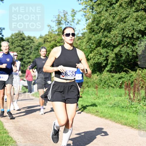 27.09.2026 - 35. Volkslauf durch das schöne Alstertal Dr. Thomas Lammeyer http://msf.ph/oto/10564166 27.09.2026 10:34:25 Laufen 21, 965 meine-sportfotos.de