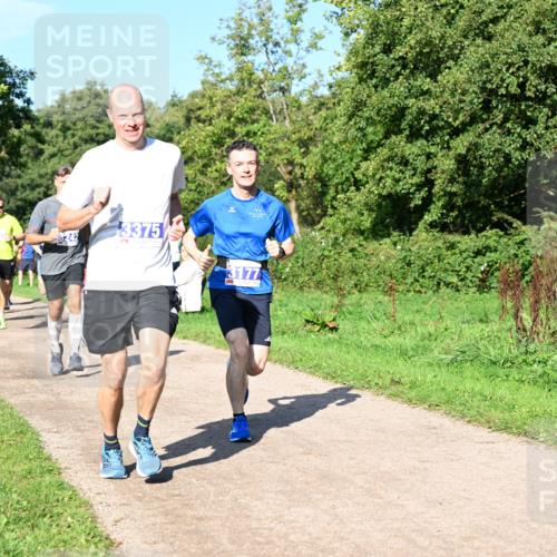 27.09.2026 - 35. Volkslauf durch das schöne Alstertal Dr. Thomas Lammeyer http://msf.ph/oto/10564238 27.09.2026 10:34:44 Laufen 242, 3375, 3177 meine-sportfotos.de