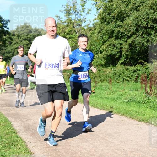 27.09.2026 - 35. Volkslauf durch das schöne Alstertal Dr. Thomas Lammeyer http://msf.ph/oto/10564240 27.09.2026 10:34:44 Laufen 3242, 3375, 3177 meine-sportfotos.de