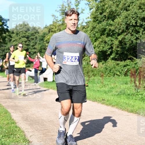 27.09.2026 - 35. Volkslauf durch das schöne Alstertal Dr. Thomas Lammeyer http://msf.ph/oto/10564252 27.09.2026 10:34:46 Laufen 3242 meine-sportfotos.de