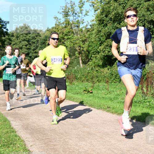 27.09.2026 - 35. Volkslauf durch das schöne Alstertal Dr. Thomas Lammeyer http://msf.ph/oto/10564266 27.09.2026 10:34:48 Laufen 398, 3423, 231 meine-sportfotos.de