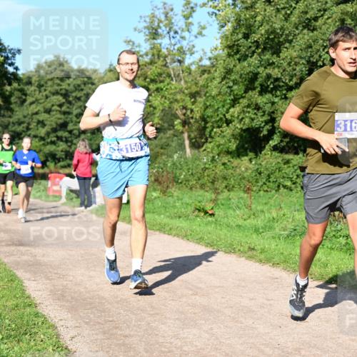 27.09.2026 - 35. Volkslauf durch das schöne Alstertal Dr. Thomas Lammeyer http://msf.ph/oto/10564290 27.09.2026 10:34:52 Laufen 3150, 3164, 8 meine-sportfotos.de