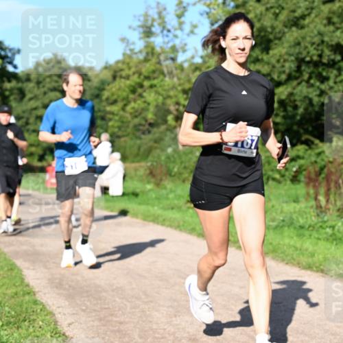 27.09.2026 - 35. Volkslauf durch das schöne Alstertal Dr. Thomas Lammeyer http://msf.ph/oto/10564329 27.09.2026 10:34:58 Laufen 767 meine-sportfotos.de