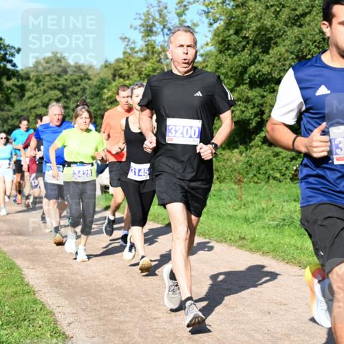 27.09.2026 - 35. Volkslauf durch das schöne Alstertal Dr. Thomas Lammeyer http://msf.ph/oto/10564407 27.09.2026 10:35:10 Laufen 3428, 3145, 3200, 13391 meine-sportfotos.de