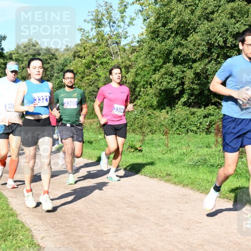 27.09.2026 - 35. Volkslauf durch das schöne Alstertal Dr. Thomas Lammeyer http://msf.ph/oto/10564486 27.09.2026 10:35:24 Laufen 40, 3321, 3305, 3306 meine-sportfotos.de