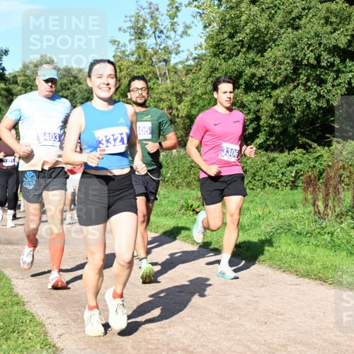 27.09.2026 - 35. Volkslauf durch das schöne Alstertal Dr. Thomas Lammeyer http://msf.ph/oto/10564490 27.09.2026 10:35:25 Laufen 05, 3403, 3321, 3306 meine-sportfotos.de