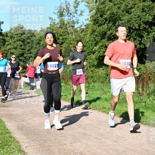 27.09.2026 - 35. Volkslauf durch das schöne Alstertal Dr. Thomas Lammeyer http://msf.ph/oto/10564511 27.09.2026 10:35:28 Laufen 3025, 30, 3221, 185, 82 meine-sportfotos.de