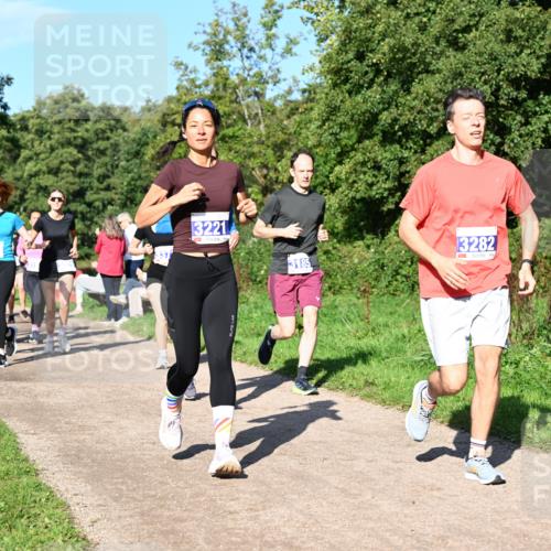 27.09.2026 - 35. Volkslauf durch das schöne Alstertal Dr. Thomas Lammeyer http://msf.ph/oto/10564512 27.09.2026 10:35:28 Laufen 337, 3221, 385, 13282 meine-sportfotos.de