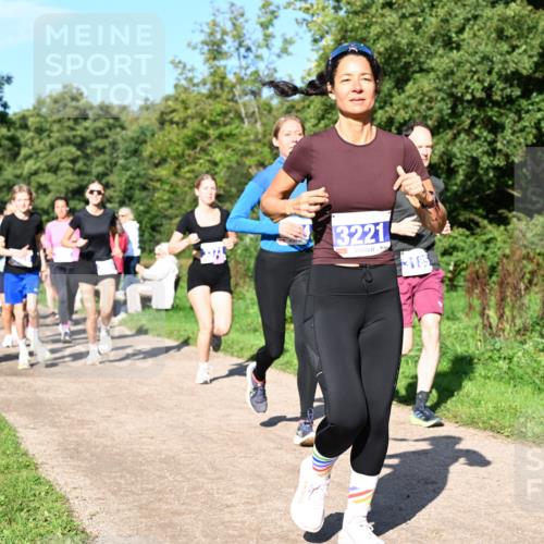 27.09.2026 - 35. Volkslauf durch das schöne Alstertal Dr. Thomas Lammeyer http://msf.ph/oto/10564517 27.09.2026 10:35:28 Laufen 3221, 3185 meine-sportfotos.de