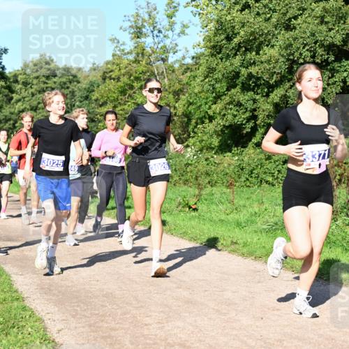 27.09.2026 - 35. Volkslauf durch das schöne Alstertal Dr. Thomas Lammeyer http://msf.ph/oto/10564530 27.09.2026 10:35:30 Laufen 3025, 3026 meine-sportfotos.de