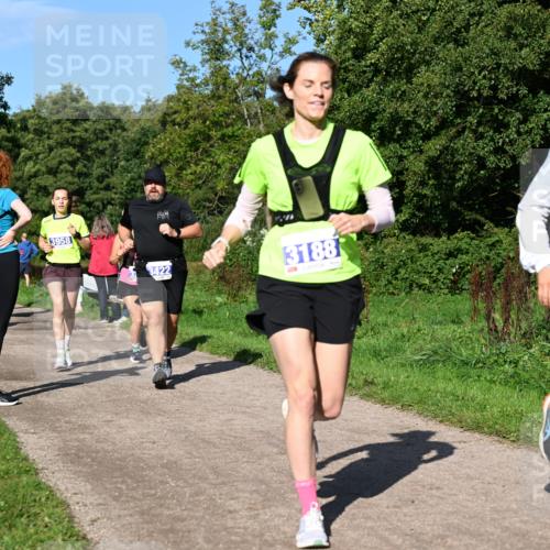 27.09.2026 - 35. Volkslauf durch das schöne Alstertal Dr. Thomas Lammeyer http://msf.ph/oto/10564561 27.09.2026 10:35:35 Laufen 3958, 32, 3422, 1827, 3188 meine-sportfotos.de