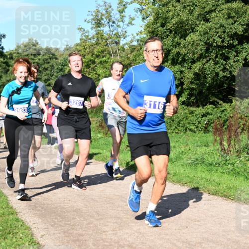 27.09.2026 - 35. Volkslauf durch das schöne Alstertal Dr. Thomas Lammeyer http://msf.ph/oto/10564597 27.09.2026 10:35:40 Laufen 3287, 3983, 3250, 3116 meine-sportfotos.de