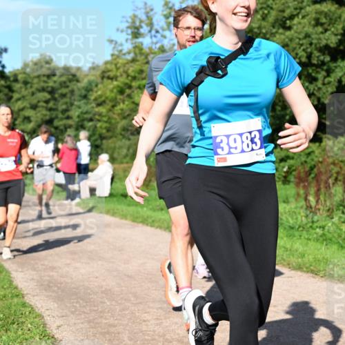 27.09.2026 - 35. Volkslauf durch das schöne Alstertal Dr. Thomas Lammeyer http://msf.ph/oto/10564611 27.09.2026 10:35:42 Laufen 3983 meine-sportfotos.de