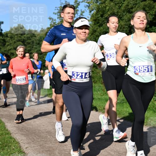 27.09.2026 - 35. Volkslauf durch das schöne Alstertal Dr. Thomas Lammeyer http://msf.ph/oto/10564666 27.09.2026 10:35:50 Laufen 3263, 3214, 336, 3951 meine-sportfotos.de