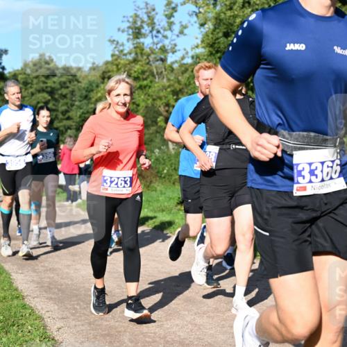 27.09.2026 - 35. Volkslauf durch das schöne Alstertal Dr. Thomas Lammeyer http://msf.ph/oto/10564673 27.09.2026 10:35:51 Laufen 396, 3263, 13366 meine-sportfotos.de