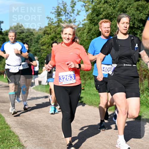 27.09.2026 - 35. Volkslauf durch das schöne Alstertal Dr. Thomas Lammeyer http://msf.ph/oto/10564676 27.09.2026 10:35:51 Laufen 396, 3263, 3408 meine-sportfotos.de