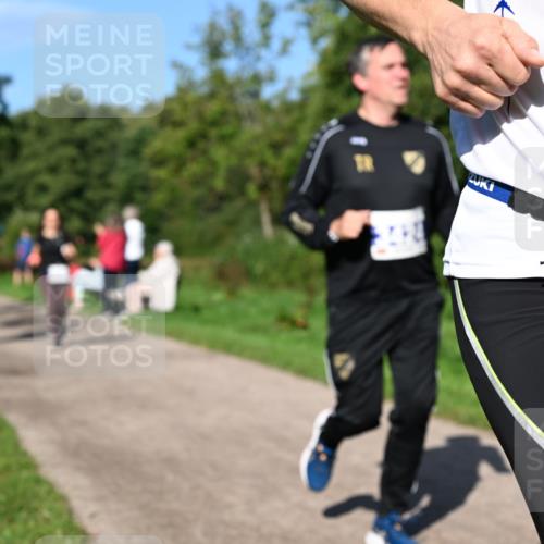 27.09.2026 - 35. Volkslauf durch das schöne Alstertal Dr. Thomas Lammeyer http://msf.ph/oto/10564695 27.09.2026 10:35:54 Laufen 395 meine-sportfotos.de