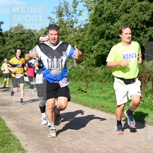 27.09.2026 - 35. Volkslauf durch das schöne Alstertal Dr. Thomas Lammeyer http://msf.ph/oto/10564742 27.09.2026 10:36:01 Laufen 3314, 3347, 3426 meine-sportfotos.de