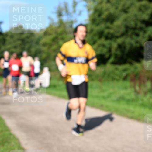 27.09.2026 - 35. Volkslauf durch das schöne Alstertal Dr. Thomas Lammeyer http://msf.ph/oto/10564757 27.09.2026 10:36:04 Laufen  meine-sportfotos.de