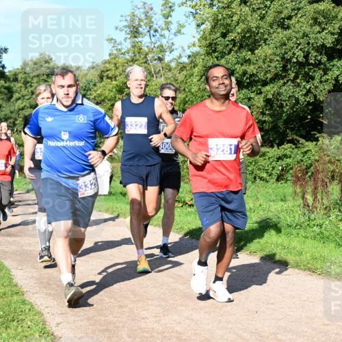 27.09.2026 - 35. Volkslauf durch das schöne Alstertal Dr. Thomas Lammeyer http://msf.ph/oto/10564782 27.09.2026 10:36:07 Laufen 3196, 3327, 300, 332, 3281 meine-sportfotos.de